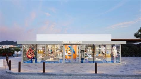 ibiza louis vuitton